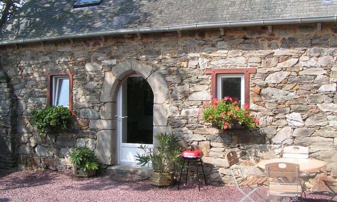 Tredarzec House | Gîte Losten Ar Goguès