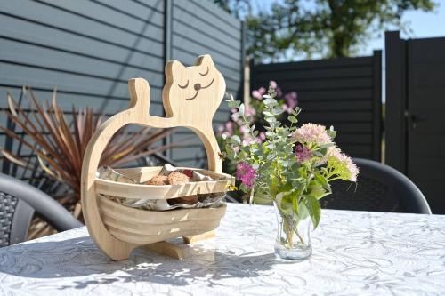 Meyzieu Nord Ouest Apartment | Gîte urbain au calme en rez de jardin proche Groupama stadium salle Arena EUREXPO Lyon