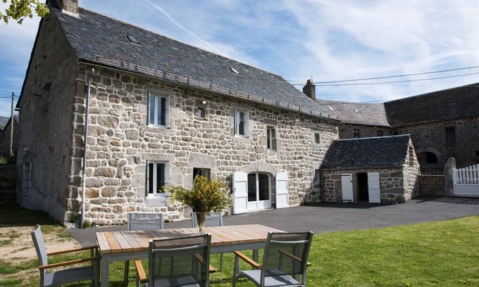 Saint-Laurent-de-Veyres House | Gîtes de France à Veyrès - ST LAURENT DE VEYRES