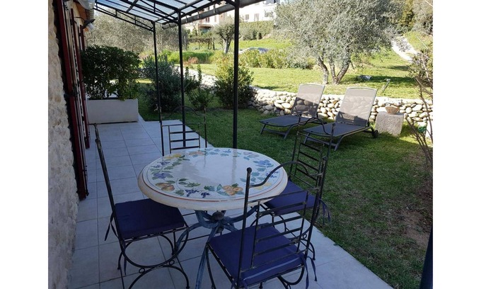 Saint-Martin-du-Var House | Gîtes de la Colline Les Galets