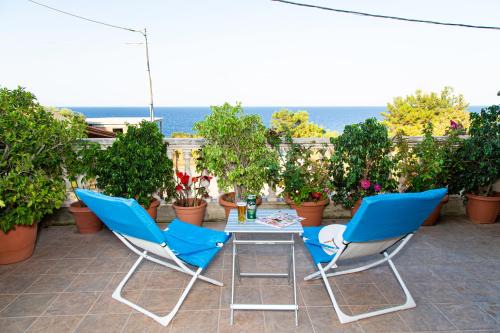 Eleios-Pronnoi Apartment | G and A House