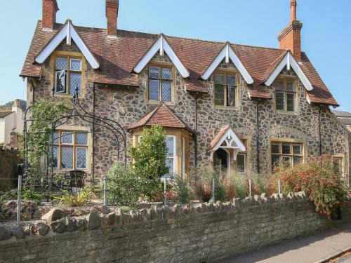 Malvern House | Gable Lodge