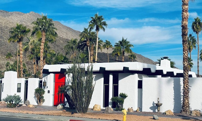 Canyon Corridor House | Gabor Estate-South Palm Springs, Available month of April 2026