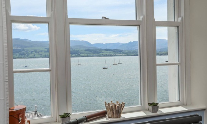 Beaumaris Cottage | GADLYS HOUSE - BEAU VIEW, family friendly in Beaumaris