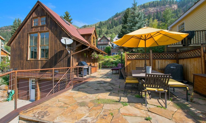 Telluride House | Galena Chalet - 1 Bedroom, 1 Bathroom, 2 Half Bathrooms, Sleeps 4-6
