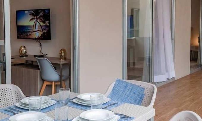 Downtown Apartment | Gallery by Blueplaya 2block from 5th. Ave.