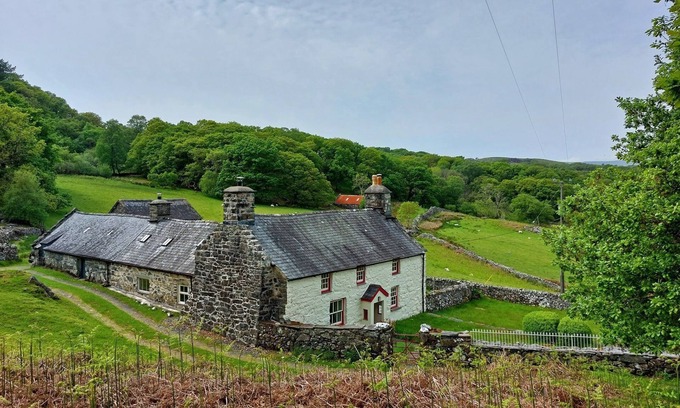 Dolgellau Other | Gallestra a Rustic, Rural Retreat Farm House Nr Dolgellau Snowdonia