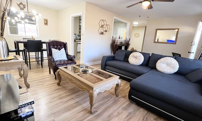 Fayetteville House | Gameroom/Fenced/Screen Deck with Ping Pong 3BR 2BT