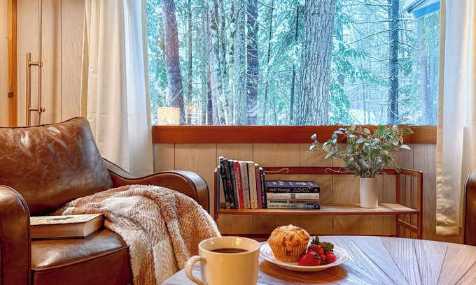 Chocorua House | Games-Roku-FirePit-Essentials-2Mins to White Lake