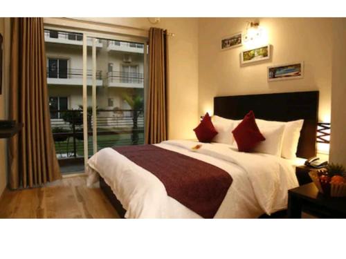 Vrindavan Hotel | Ganret suites and resort