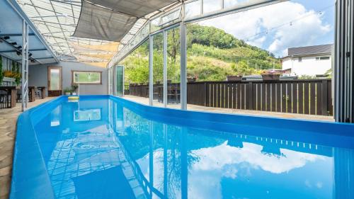 Gapyeong House | Gapyeong Dongban84 Glamping&Pool villa