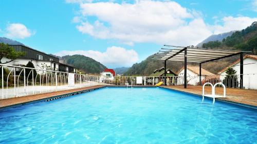 Gapyeong House | Gapyeong Hohokids Poolvilla