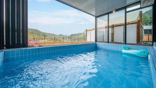 Deokhyeon House | Gapyeong Manwol Aegyeon Pool Glamping