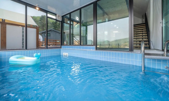 Deokhyeon House | Gapyeong Manwol Aegyeon Pool Glamping