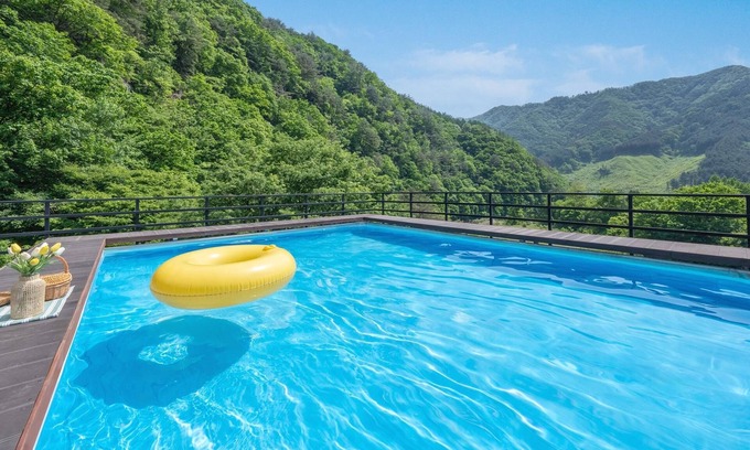 Buk House | Gapyeong Poin Poolvilla Pension