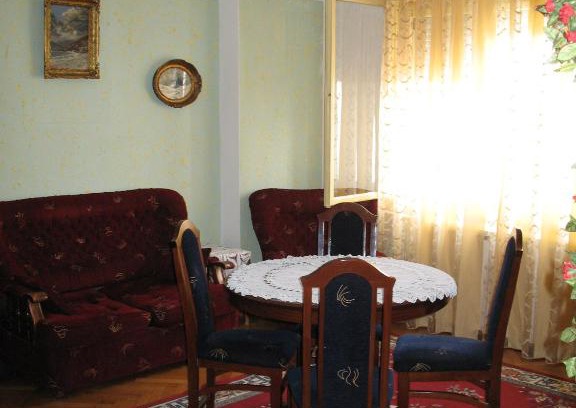 Vracar Apartment | Garden