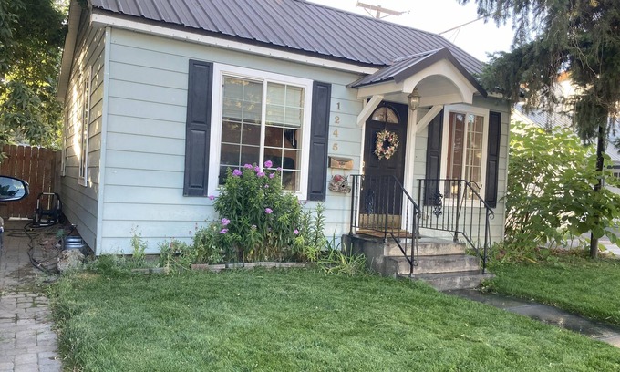 Idaho Falls House | Garden Sanctuary 2-bedroom house in Idaho Falls