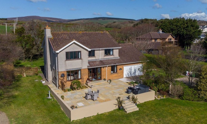 Colby House | Garey Beg is a large spacious detached house with an extensive garden set in the quiet village of Co
