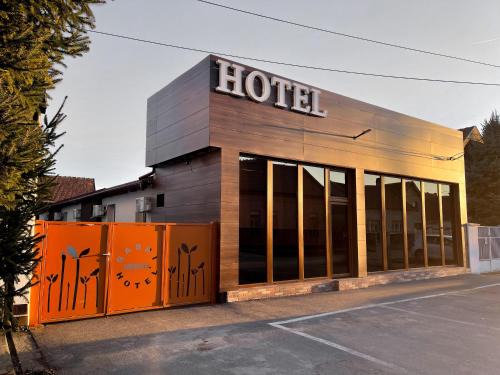 Zrenjanin Hotel | Garni Ideal