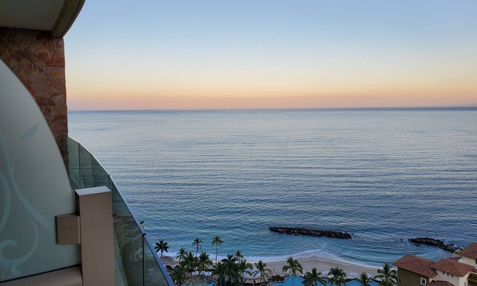 South Shore Hotel Area Resort | Garza Blanca Preserve: 5 Star Resort in Puerto Vallarta