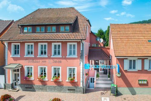Hausach Hotel | Gasthaus zum Löwen - Restaurant Akropolis