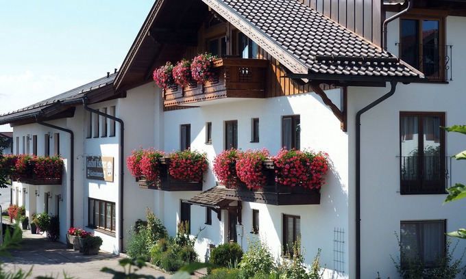Schechen House | Gasthof Esterer
