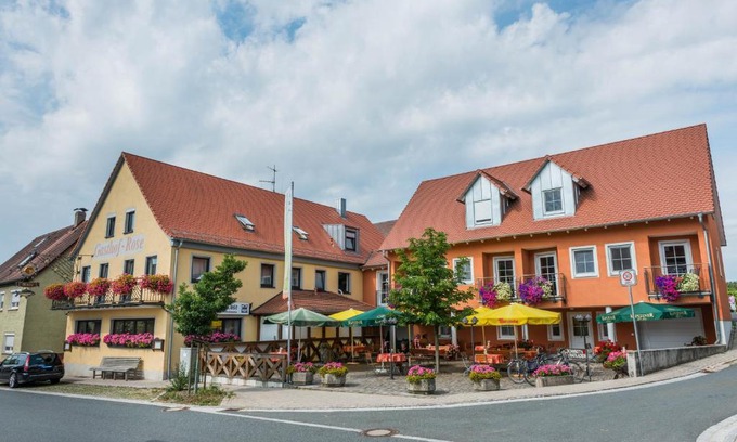 Flachslanden House | Gasthof Rose