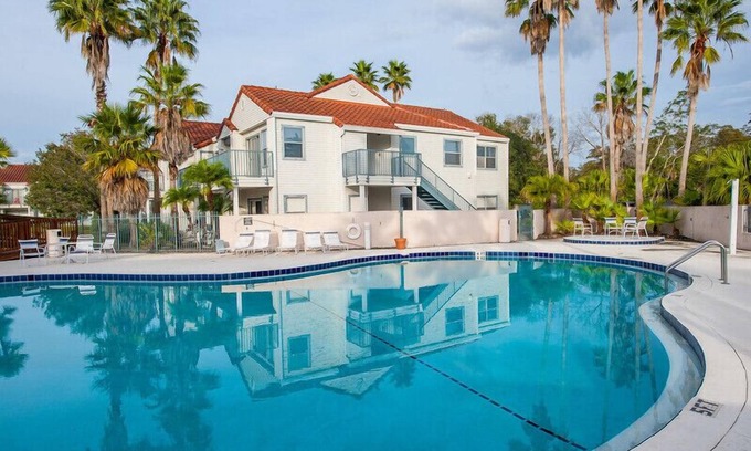 Orlando Condo | Gated private 1 bedroom condo near airport & golf - available from November.