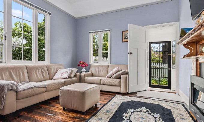 New Town House | Gatehouse on Stoke