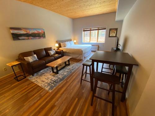 Mountain House House | Gateway Lodge 5003 by SummitCove Lodging