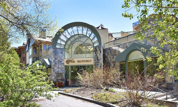 Vail Condo | Gateway Plaza R4 2 Bedroom Condo by RedAwning