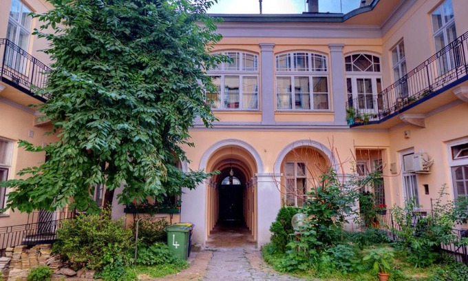 Palace District House | Gellerico Rooms at Horánszky Street