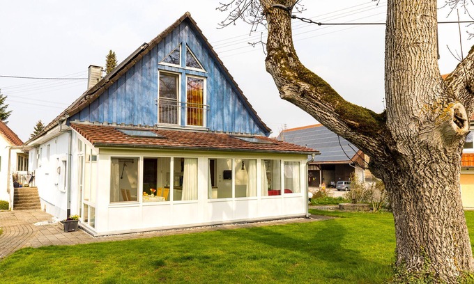 Ueberlingen Apartment | Gemütliche Ferienwohnung mit Wintergarten am Bodensee, Großem Garten, Wlan