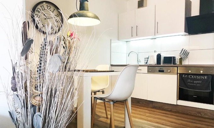 Gemarkung Barmen Apartment | Gemütliches Apartment mit Balkon und Tiefgaragenstellplatz