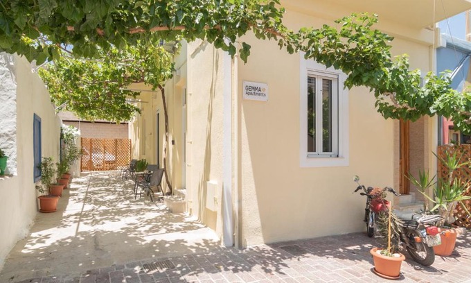 Palaiochora Apartment | Gemma Apartments