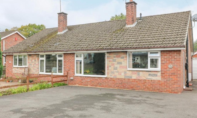 Kingsley Holt House | George's Place