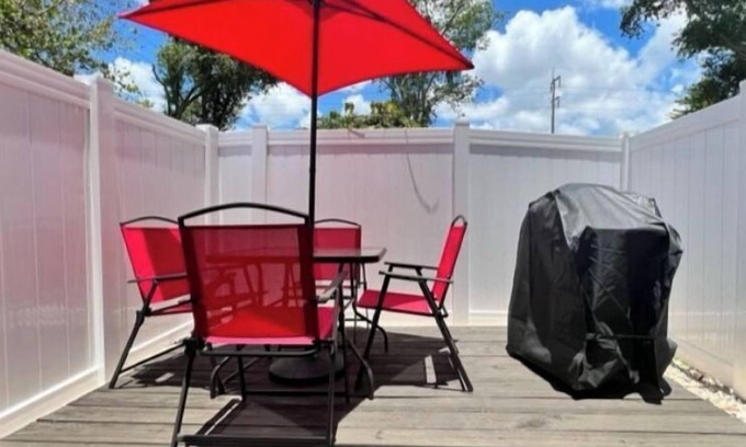 Tampa Apartment | Georgeous Tiny House in the Heart of Tampa. Completely private.