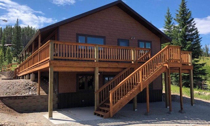 Georgetown House | Georgetown Lake House With 4 bedrooms, 3 bathrooms, game room, fire pit, & more