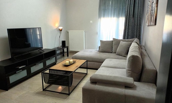 Volos City Centre Apartment | Georgia Apartment