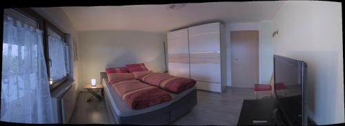 Auerbach in der Oberpfalz House | Geräumiges Zimmer mit Doppelbett, Bad und Küche