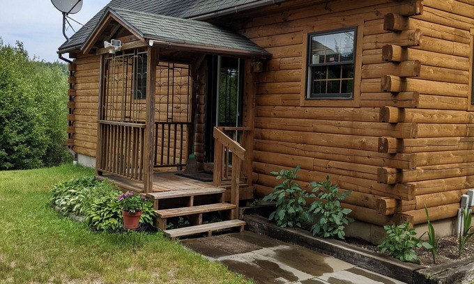 Machias House | Get Away at this Cozy Escape in the Woods!
