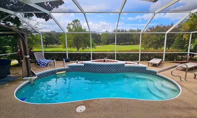 The Villages House | Get it all - Pool, Jacuzzi, Golf View, & Golf Cart