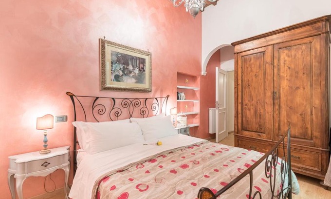 Santa Croce Apartment | Ghibellina 22 Apartment