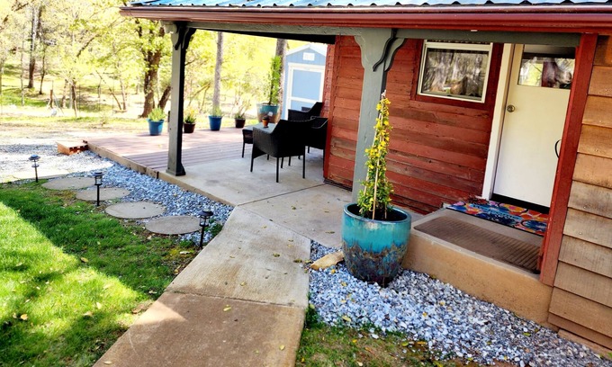 Diamond Springs House | Gigi's Blue Roof Cottage