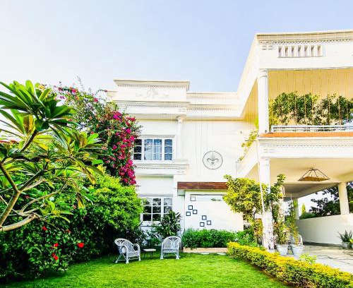 Bhopal House | Giovanni Suites