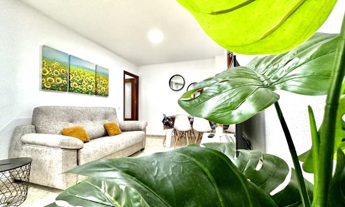Rota Apartment | GIRASOLES Rota Apartment by Cadiz4Rentals