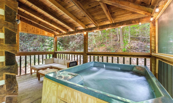 Gatlinburg - Pigeon Forge Cabin | Girls' Trip Cabin for 6 w/Hot Tub & Fire Pit!