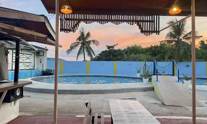 Oslob Hotel | Giswold Lagunde Beach Resort