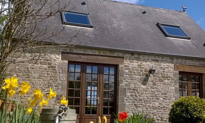 Emondeville Cottage | Gite Émondeville, 2 bedrooms, 6 persons