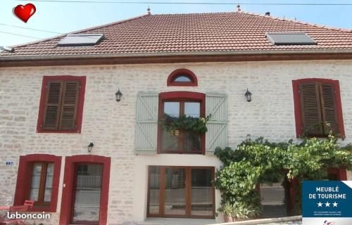 Vaire Apartment | Gite 3 étoiles "entre sources et rivière" Besançon